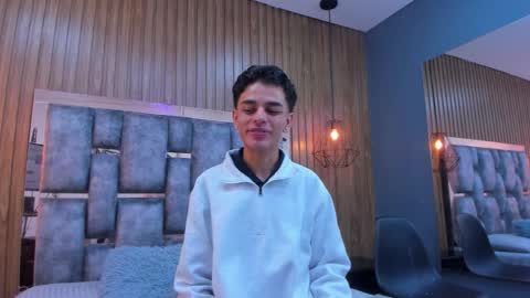 Snapshot of owen__johnson chatting on 12.14.25 Owen Johnson online show from 12.14.25