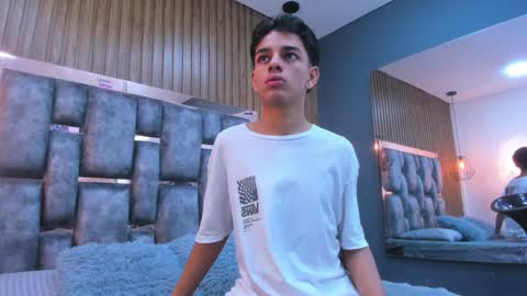 Snapshot of owen__johnson chatting on 01.16.26 Owen Johnson online show from 01.16.26