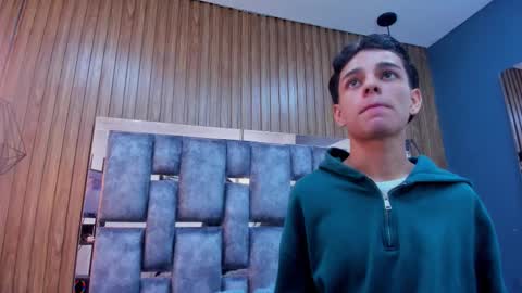 Snapshot of owen__johnson chatting on 01.17.26 Owen Johnson online show from 01.17.26