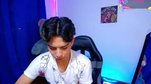 Owen  Independent model  online show from 06.09.26