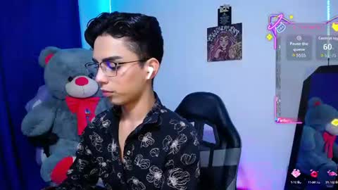 Owen  Independent model  online show from 06.16.26