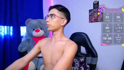 Owen  Independent model  online show from 06.26.26