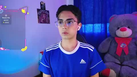Owen  Independent model  online show from 07.28.26
