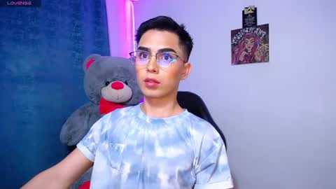 Owen  Independent model  online show from 08.05.26