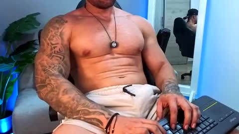 Snapshot of owenmaximus814 chatting on 05.21.26 Maximus Owen online show from 05.21.26