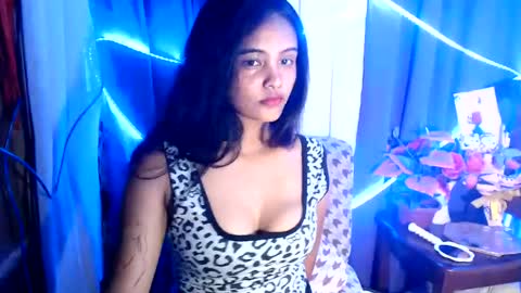 Snapshot of oxana_wetpussy chatting on 07.25.26 oxana_wetpussy online show from 07.25.26