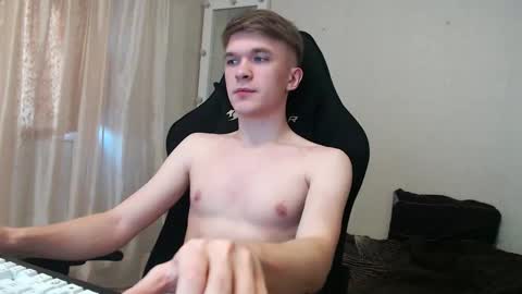 Snapshot of oydikey chatting on 10.01.25 Oydin online show from 10.01.25