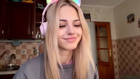 Eva online show from 03.08.26