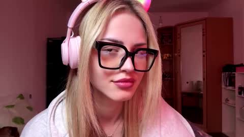 Eva online show from 03.21.26