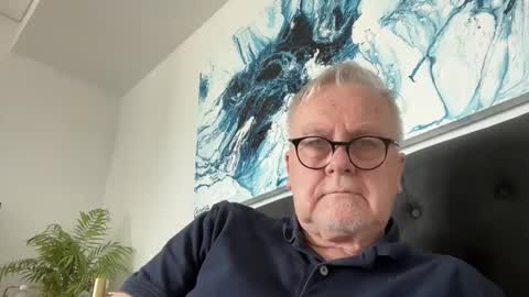 Snapshot of ozhairybearxxxx chatting on 10.20.25 ozhairybearxxxx online show from 10.20.25