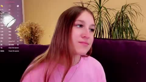 Snapshot of oziecarmona chatting on 09.20.25 Caroline or just Lina online show from 09.20.25