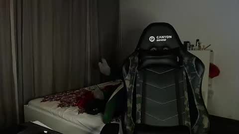 ozilla0699 online show from 01.31.25