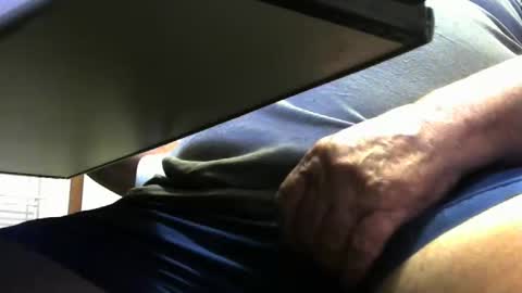 Snapshot of ozzienuts21153 chatting on 02.24.26 ozzienuts21153 online show from 02.24.26