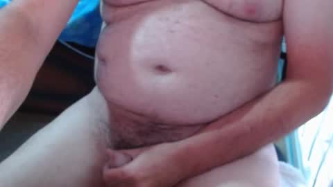 Snapshot of ozzieozzieoi chatting on 11.10.25 HairyolOz online show from 11.10.25