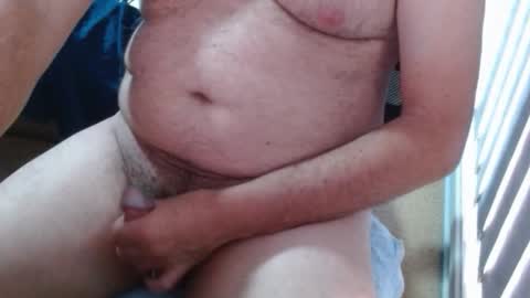 Snapshot of ozzieozzieoi chatting on 02.10.26 HairyolOz online show from 02.10.26