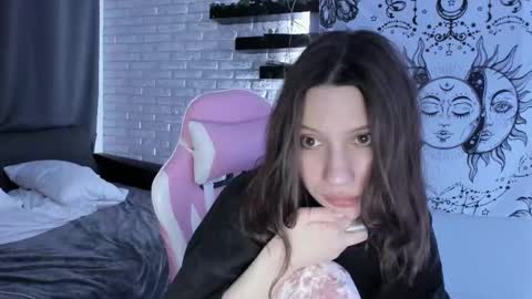 Snapshot of p0rsche911 chatting on 03.07.25 Alice online show from 03.07.25