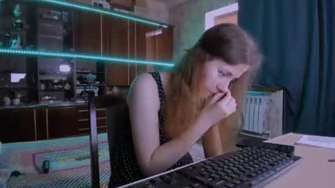 Ella online show from 07.06.26