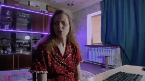 Ella online show from 07.31.26