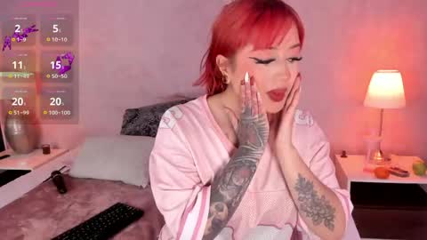 PaIIgePeach online show from 06.03.26