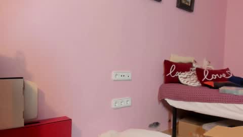 Snapshot of palaustudio chatting on 02.01.25 Merce online show from 02.01.25