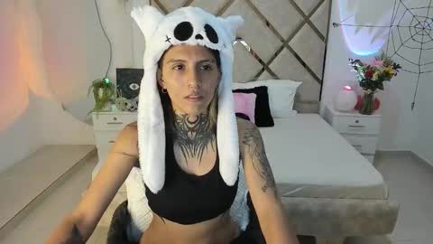 Snapshot of palechor69 chatting on 10.18.25 palechor online show from 10.18.25