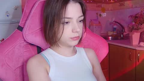 Snapshot of pambeeslyy chatting on 04.16.26 Pam online show from 04.16.26