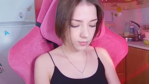 Snapshot of pambeeslyy chatting on 06.04.26 Pam online show from 06.04.26