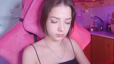 Snapshot of pambeeslyy chatting on 06.23.26 Pam online show from 06.23.26