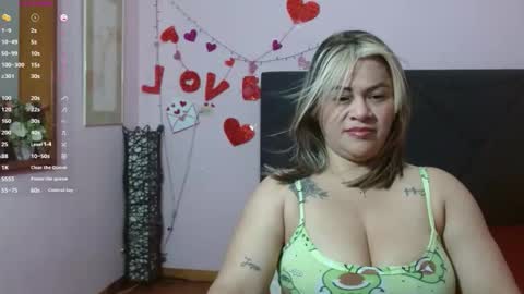 pamela_echeverria online show from 05.19.26