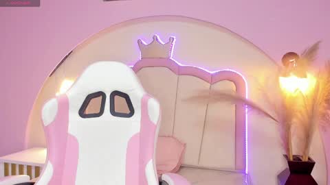 Princess Pamela  online show from 05.08.26