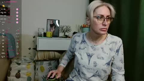 Snapshot of pamellamurphy chatting on 05.18.26 pamellamurphy online show from 05.18.26
