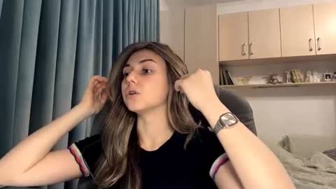 Lia online show from 06.20.26