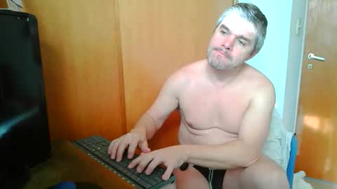 Snapshot of panchomadrid chatting on 05.14.26 Pancho Madrid online show from 05.14.26