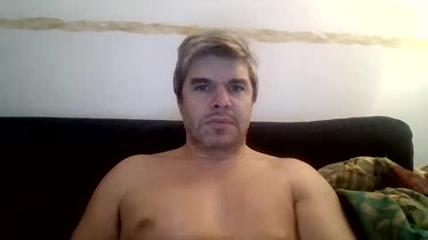 Snapshot of panchomadrid chatting on 05.31.26 Pancho Madrid online show from 05.31.26