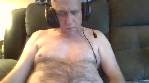 pandarianhunter123 online show from 04.19.26