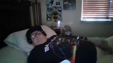 Snapshot of panos678442 chatting on 10.16.25 panos online show from 10.16.25