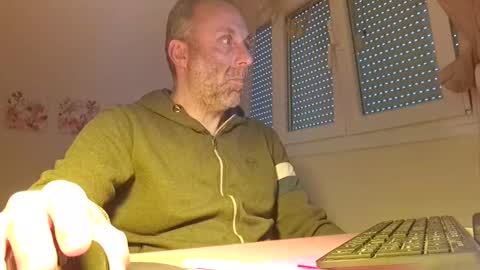 Snapshot of pansak1973 chatting on 03.12.25 pansak1973 online show from 03.12.25