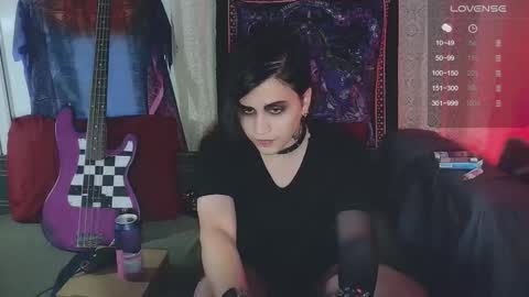 Snapshot of panther_cap chatting on 11.27.25 In bio online show from 11.27.25