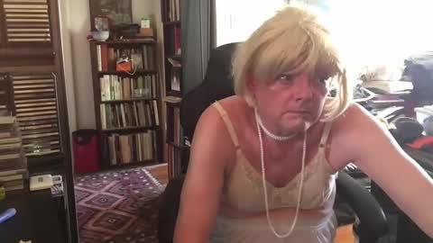 Snapshot of pantyvloletlace chatting on 09.14.25 Pantyvioletlace online show from 09.14.25