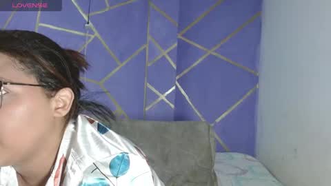 Snapshot of paola23anal chatting on 04.27.26 Paola Stone online show from 04.27.26