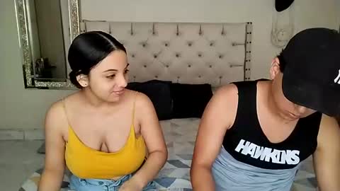 Paola 23 and Andres 25 online show from 07.27.26