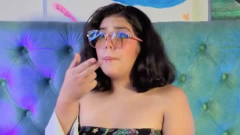 Snapshot of paola_lyon chatting on 02.07.26 Paola Lyon online show from 02.07.26