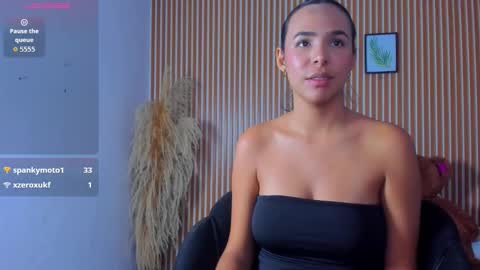 Snapshot of paolabigboobs_ chatting on 03.28.26 paola online show from 03.28.26