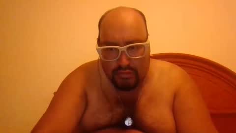 papi_adiel4 online show from 12.14.25