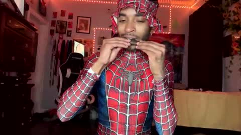 Snapshot of papian0 chatting on 11.01.25 papian0 online show from 11.01.25