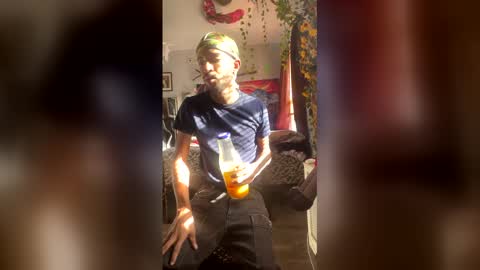 Snapshot of papian0 chatting on 11.24.25 papian0 online show from 11.24.25