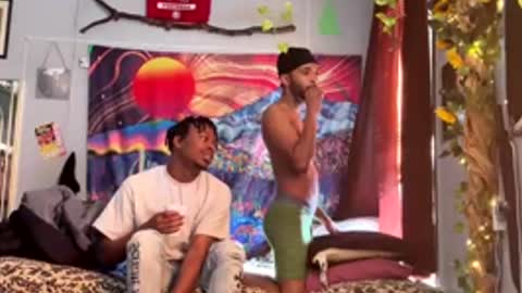 Snapshot of papian0 chatting on 11.28.25 papian0 online show from 11.28.25