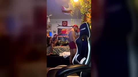 Snapshot of papian0 chatting on 11.29.25 papian0 online show from 11.29.25