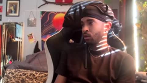 Snapshot of papian0 chatting on 11.29.25 papian0 online show from 11.29.25