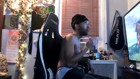 Snapshot of papian0 chatting on 12.02.25 papian0 online show from 12.02.25